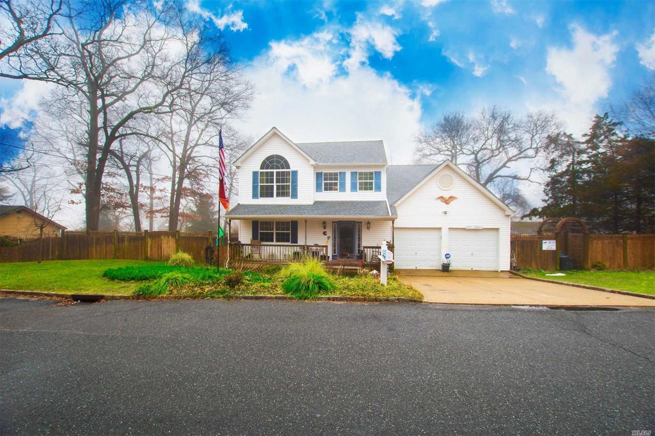 24 Edgewood Ave - Photo 1