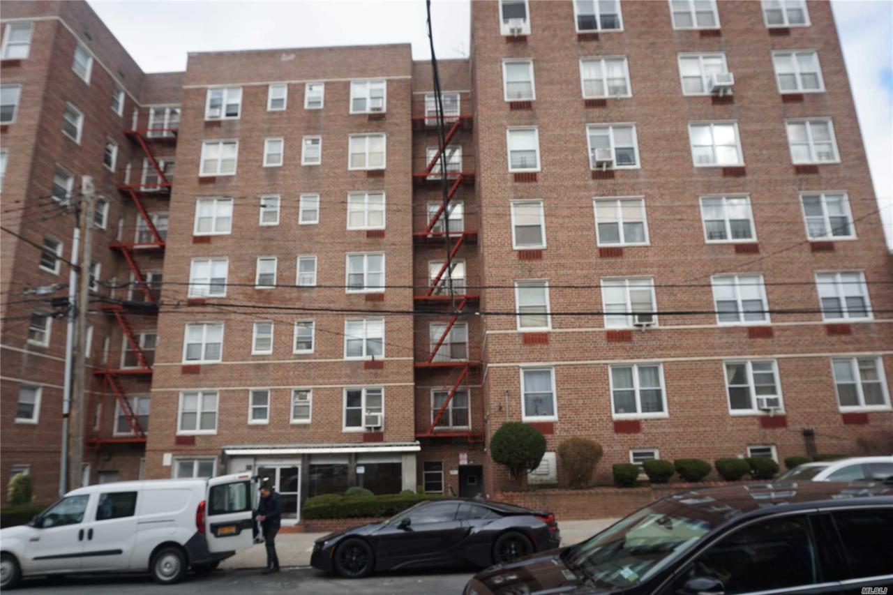 63-45 Saunders St - Photo 1