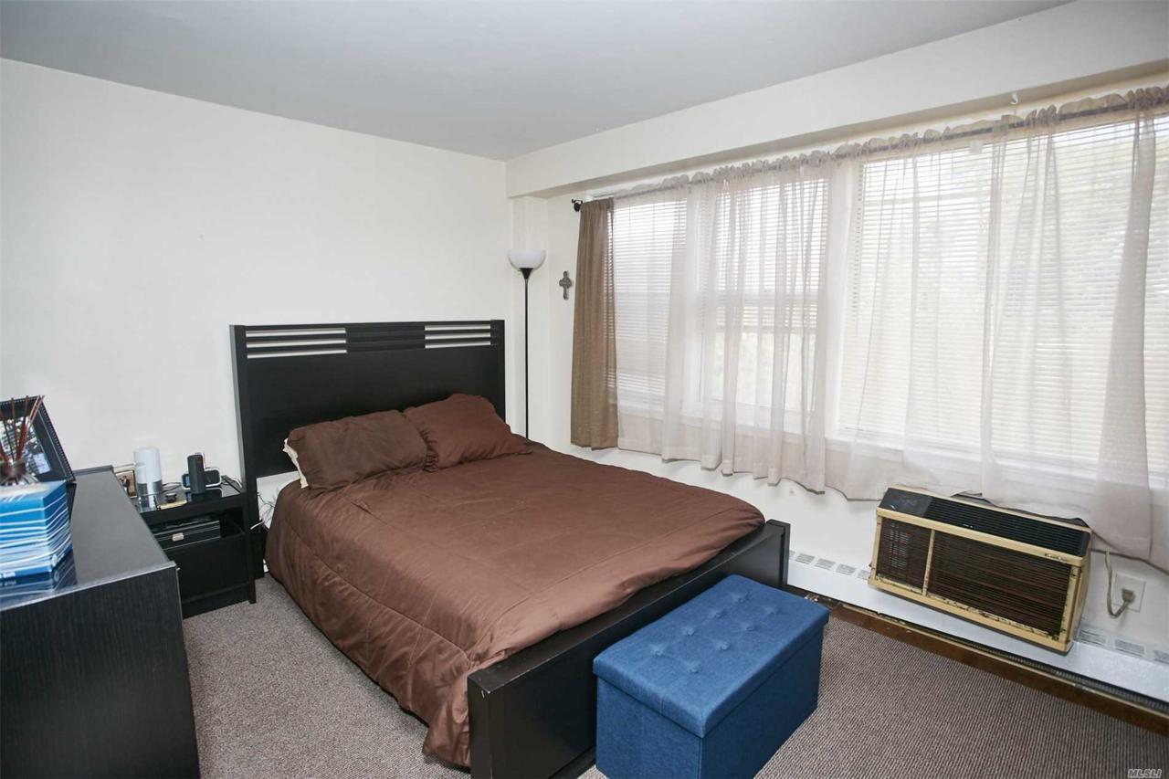 172-70 Highland Ave - Photo 1
