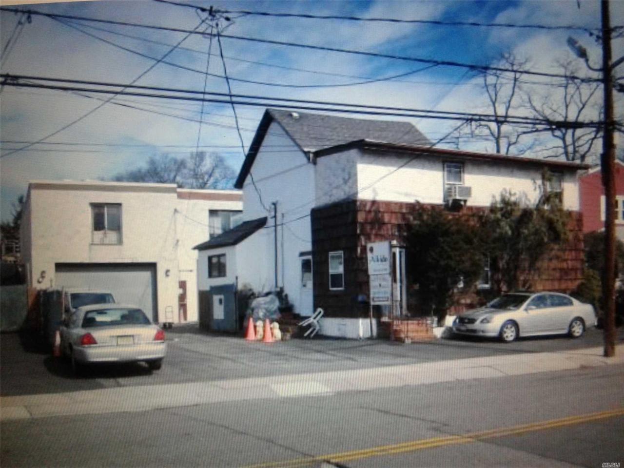 283 Hendrickson Ave - Photo 1