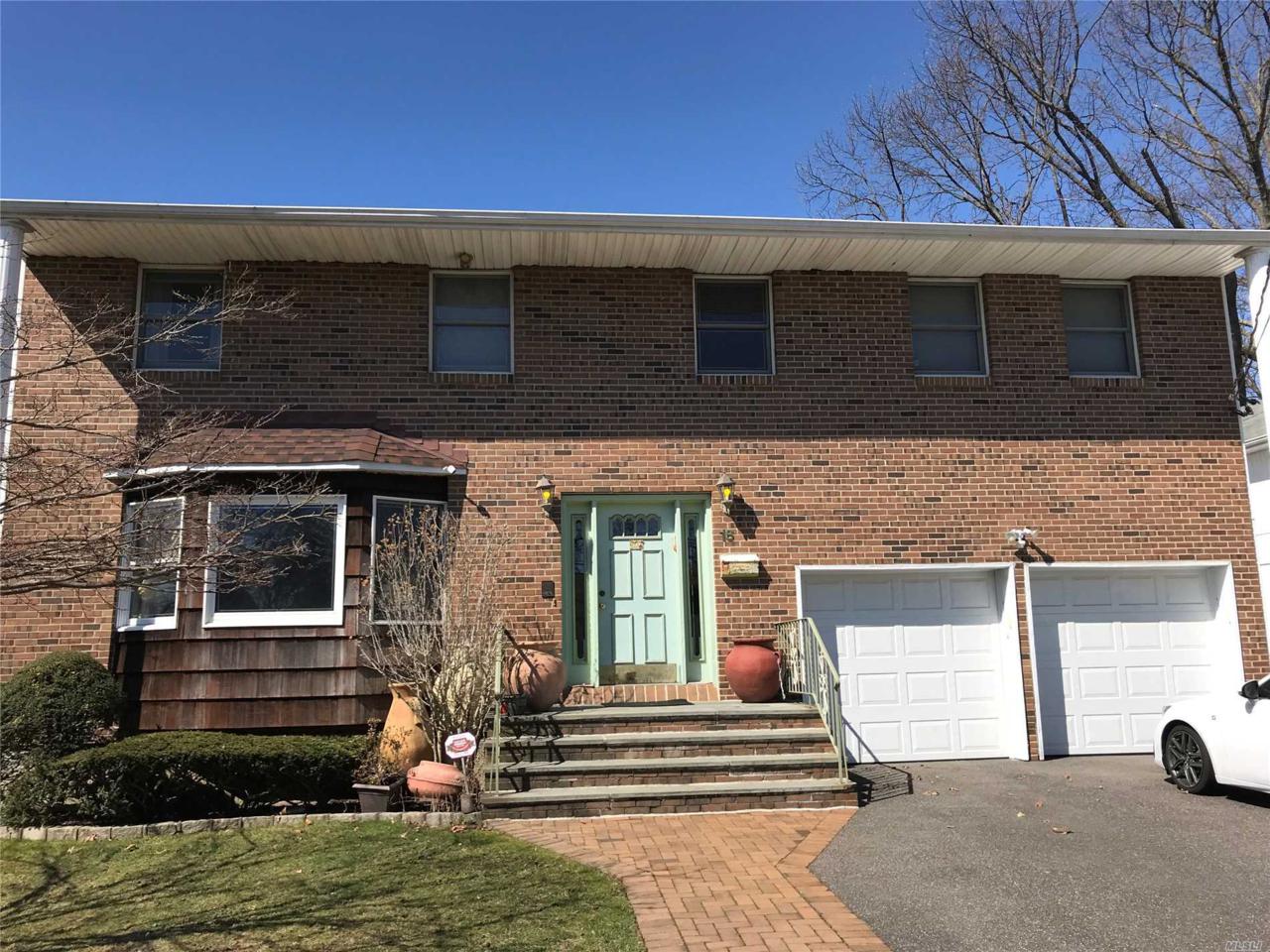 16 Longview Ave - Photo 1