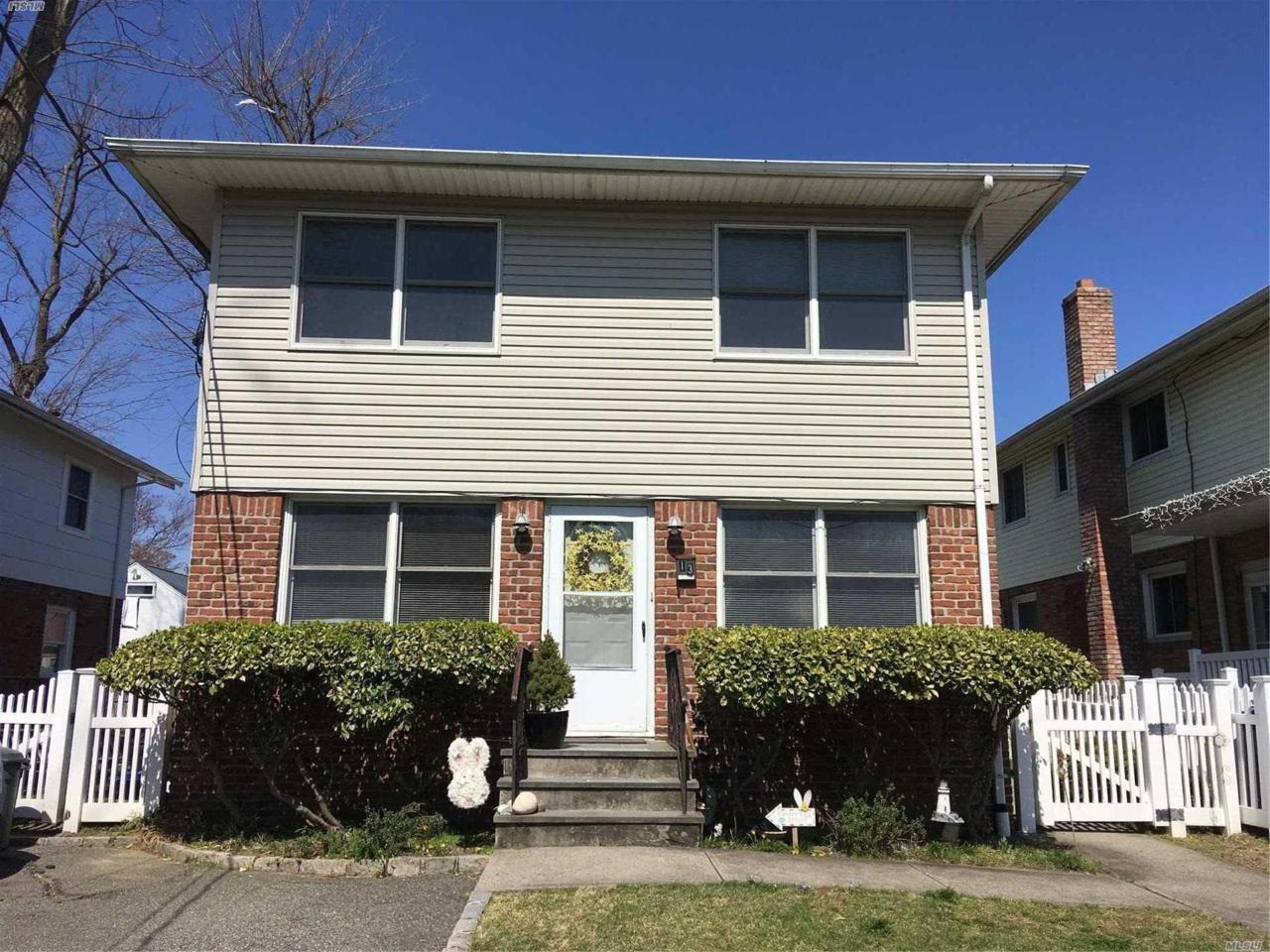 13 Yennicock Ave - Photo 1