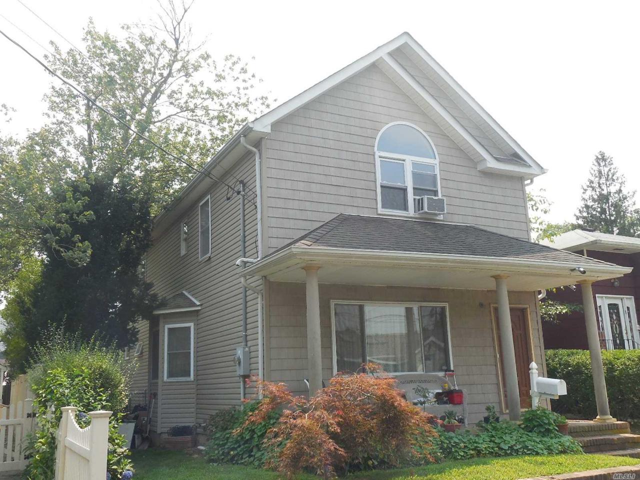 61 3rd Ave - Photo 1
