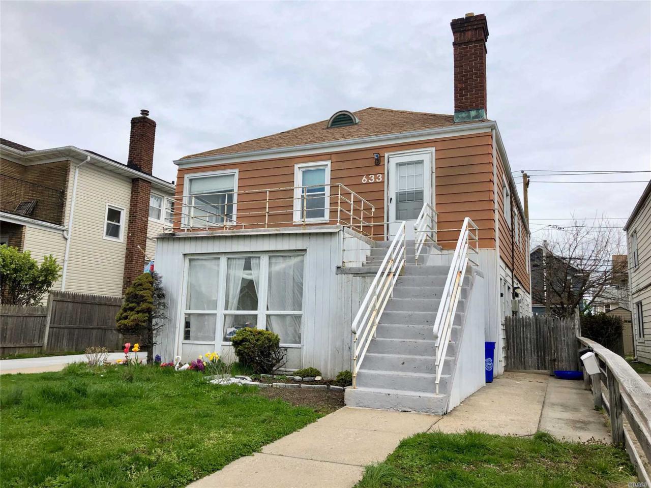 633 Park Ave - Photo 1