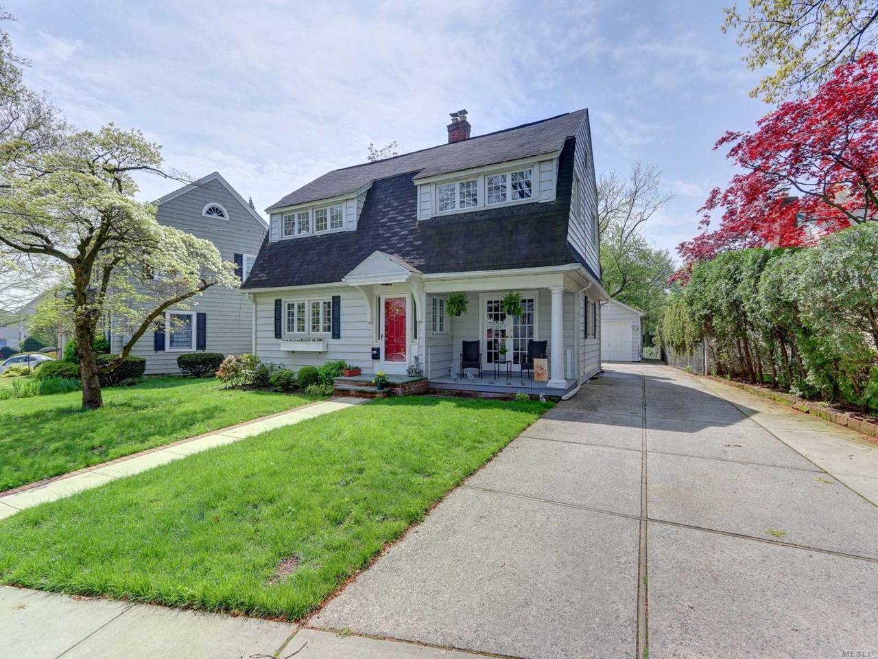 40 Greenridge Ave - Photo 1