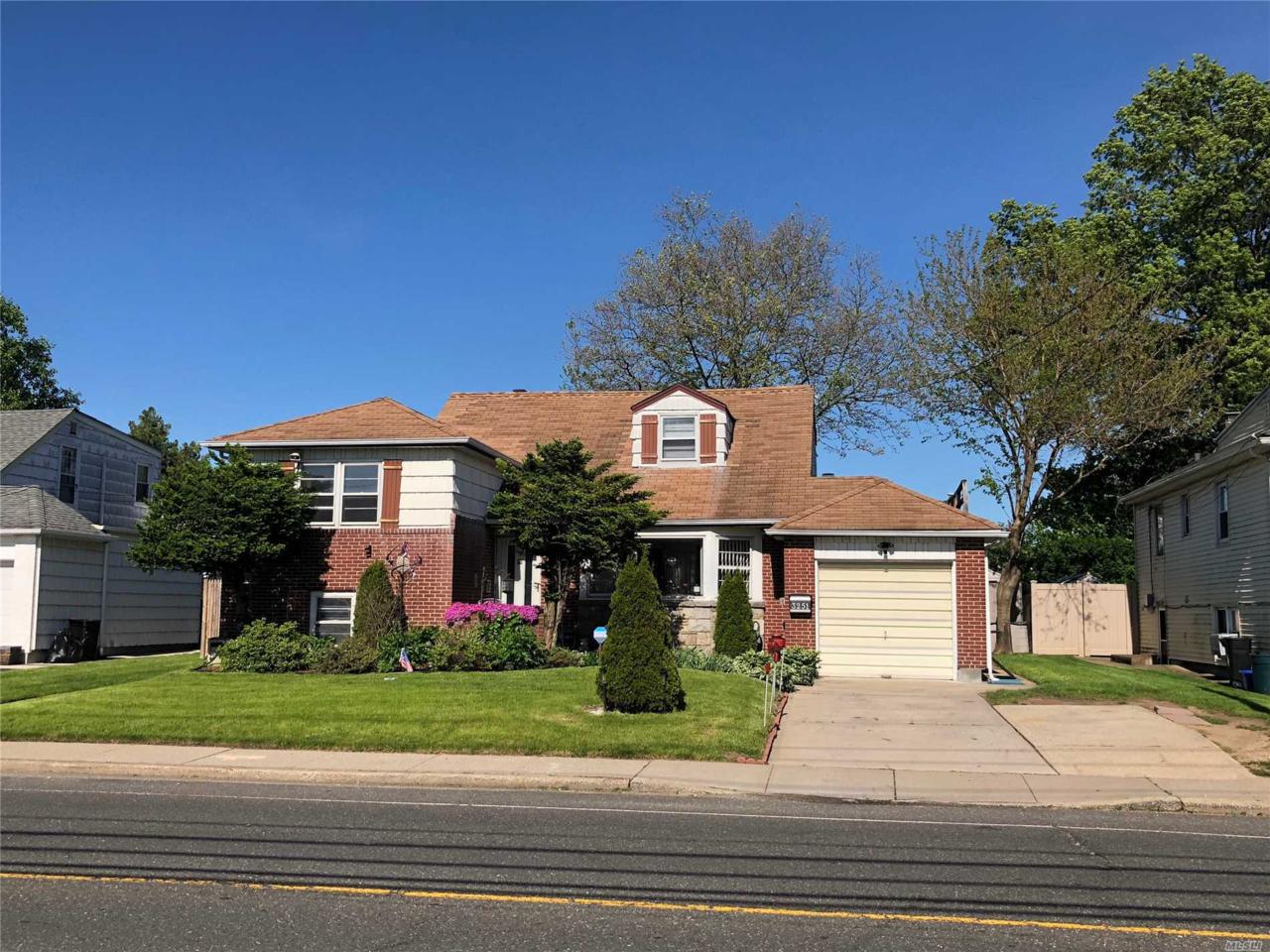 3251 Oceanside Rd - Photo 1
