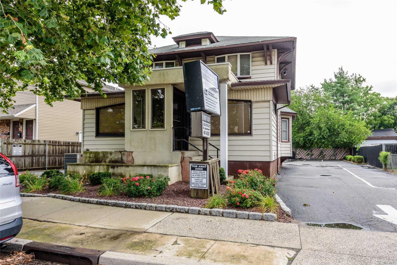 2053 Bellmore Ave - Photo 1