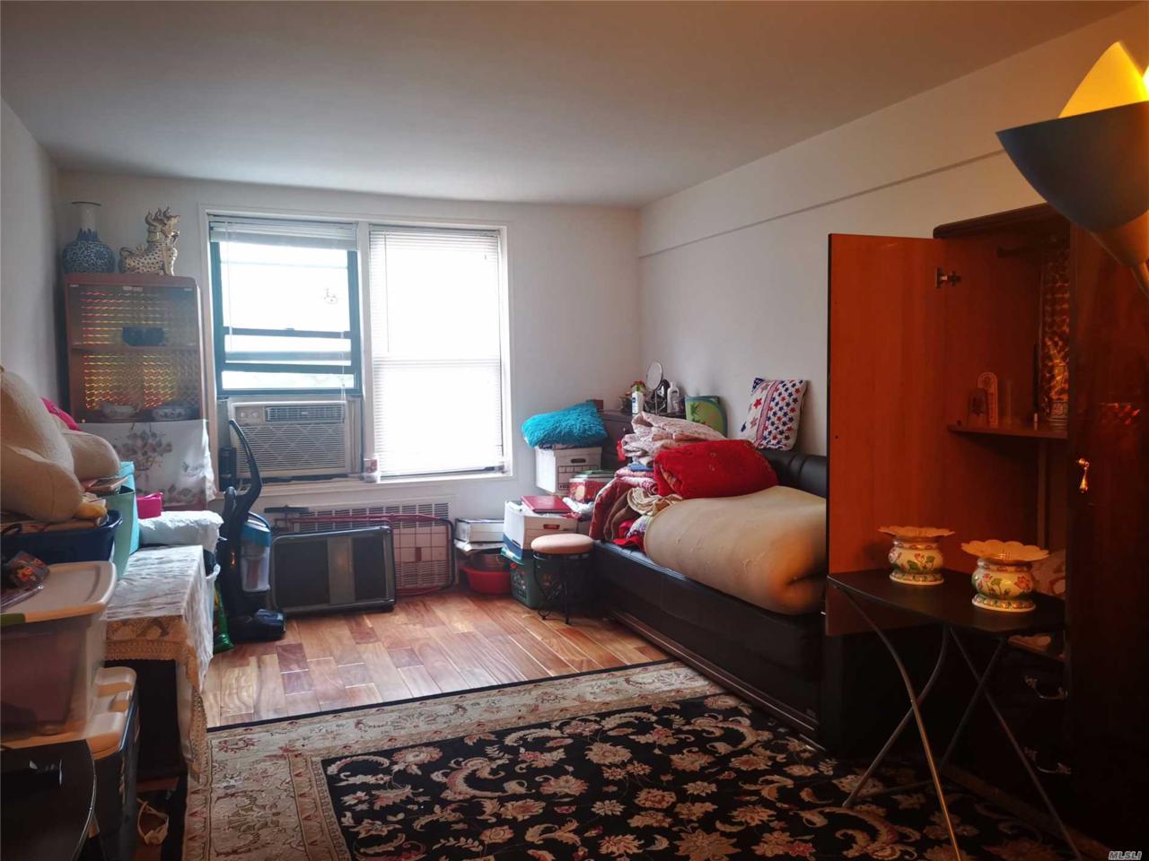 33-27 91st St - Photo 1
