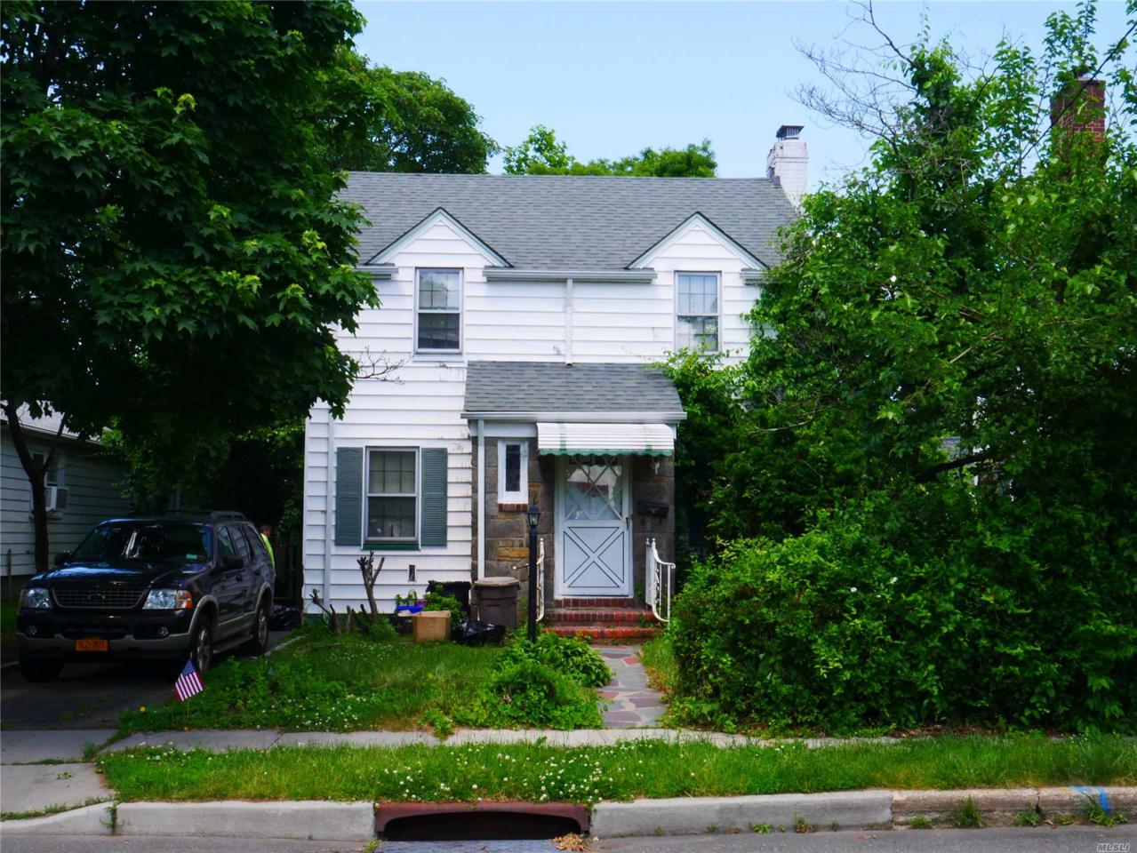 36 Maple St - Photo 1