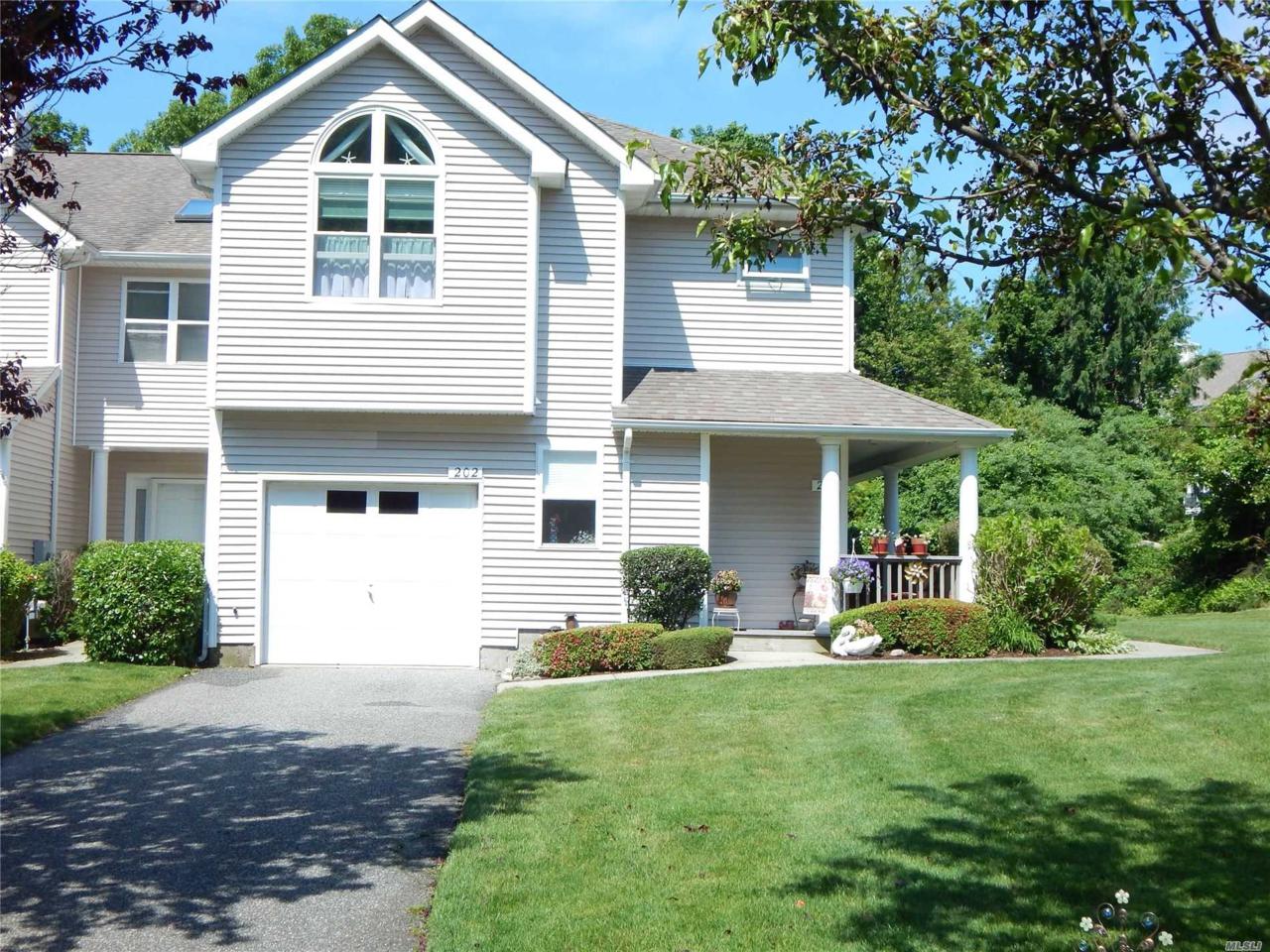 201 Bayberry Path - Photo 1
