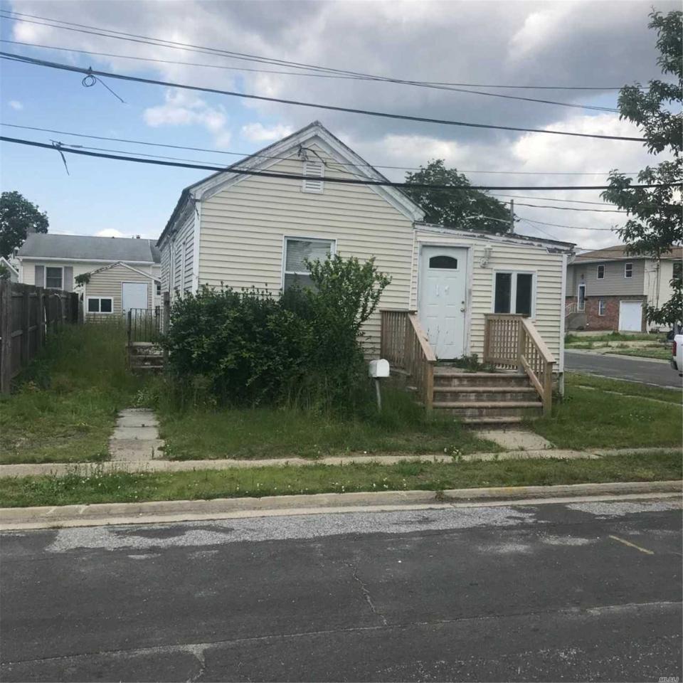 2 Sands Ln - Photo 1