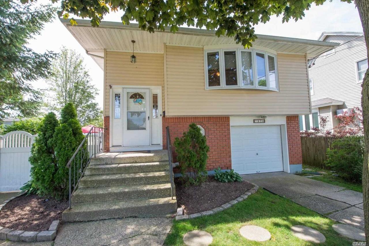 2570 Hicks St - Photo 1
