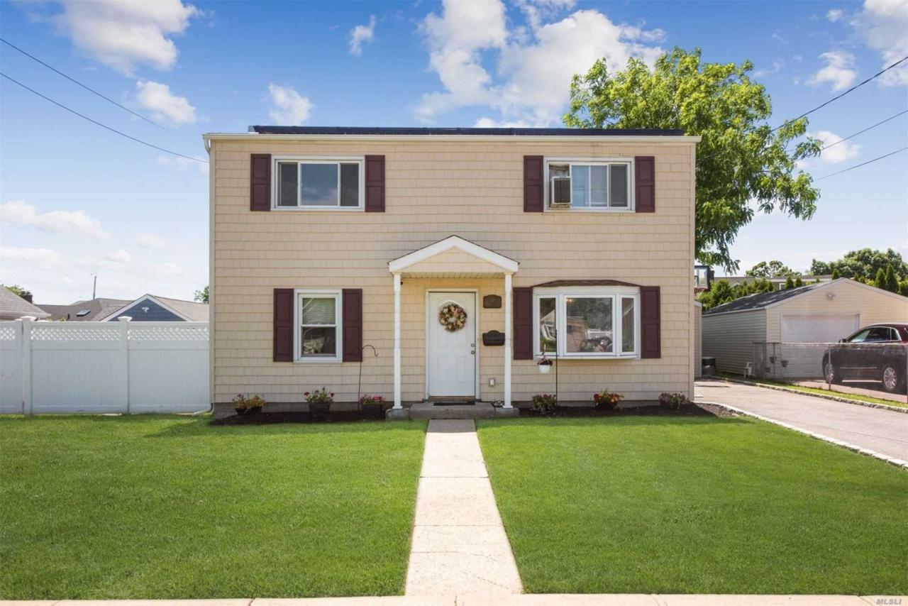 50 Park Cir - Photo 1