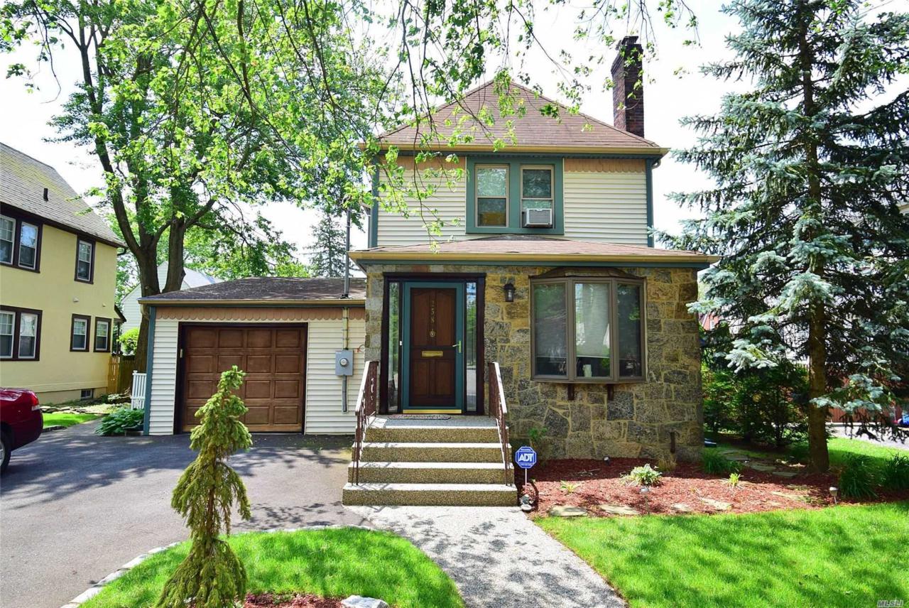 258 Rider Ave - Photo 1