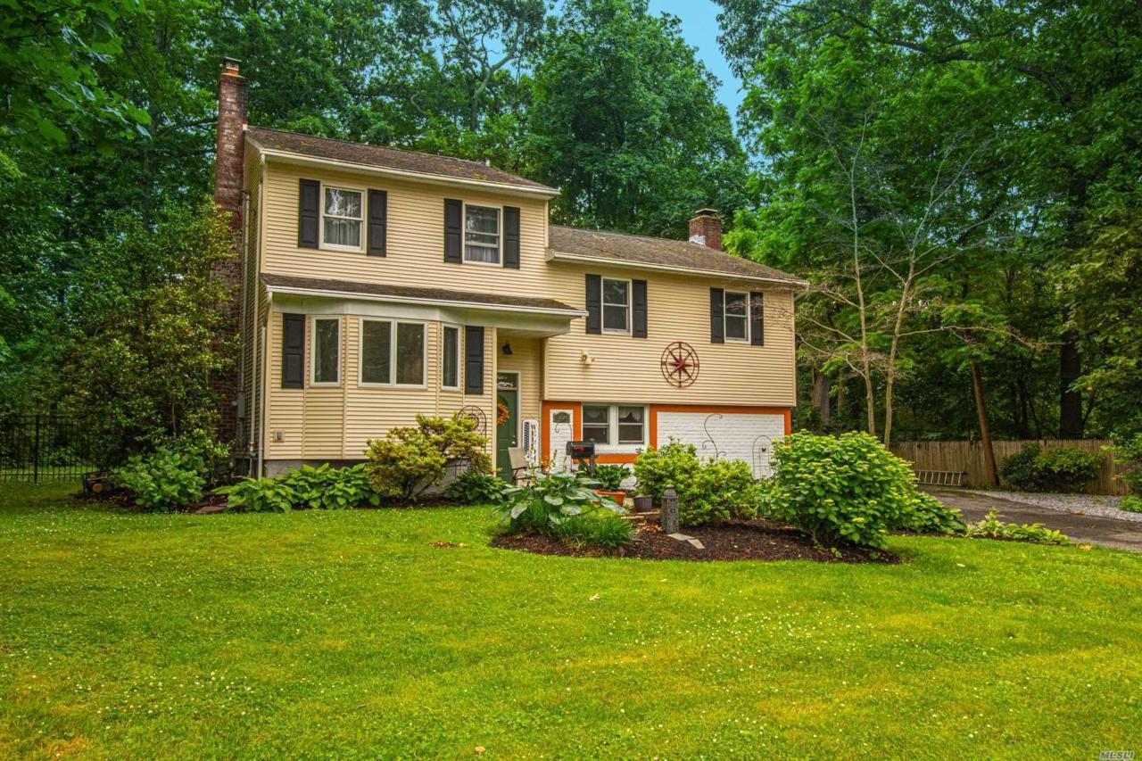 104 Dogwood Ln - Photo 1