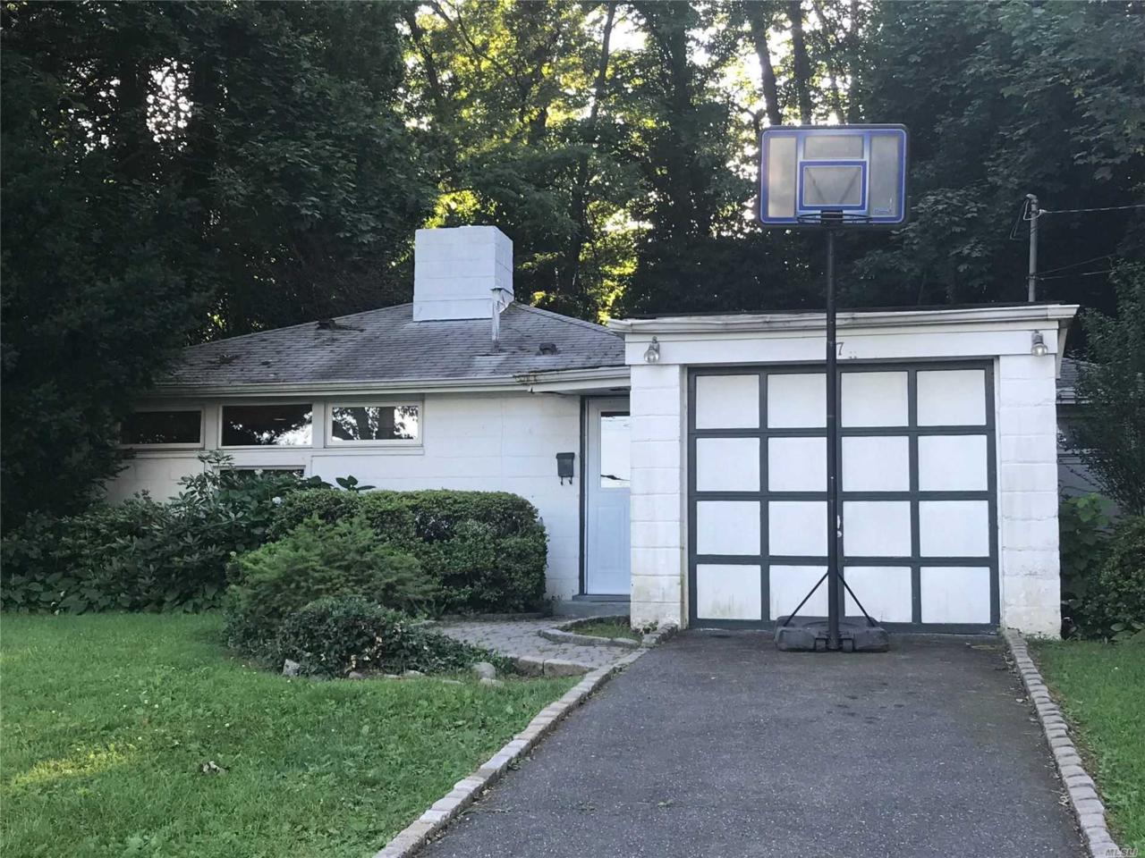 17 Wellington Rd - Photo 1