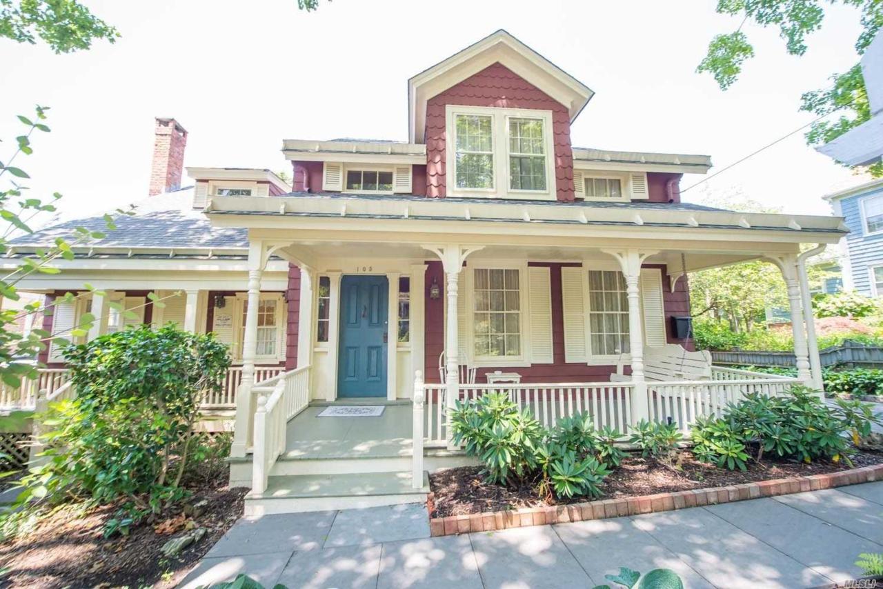 105 Tuthill St - Photo 1