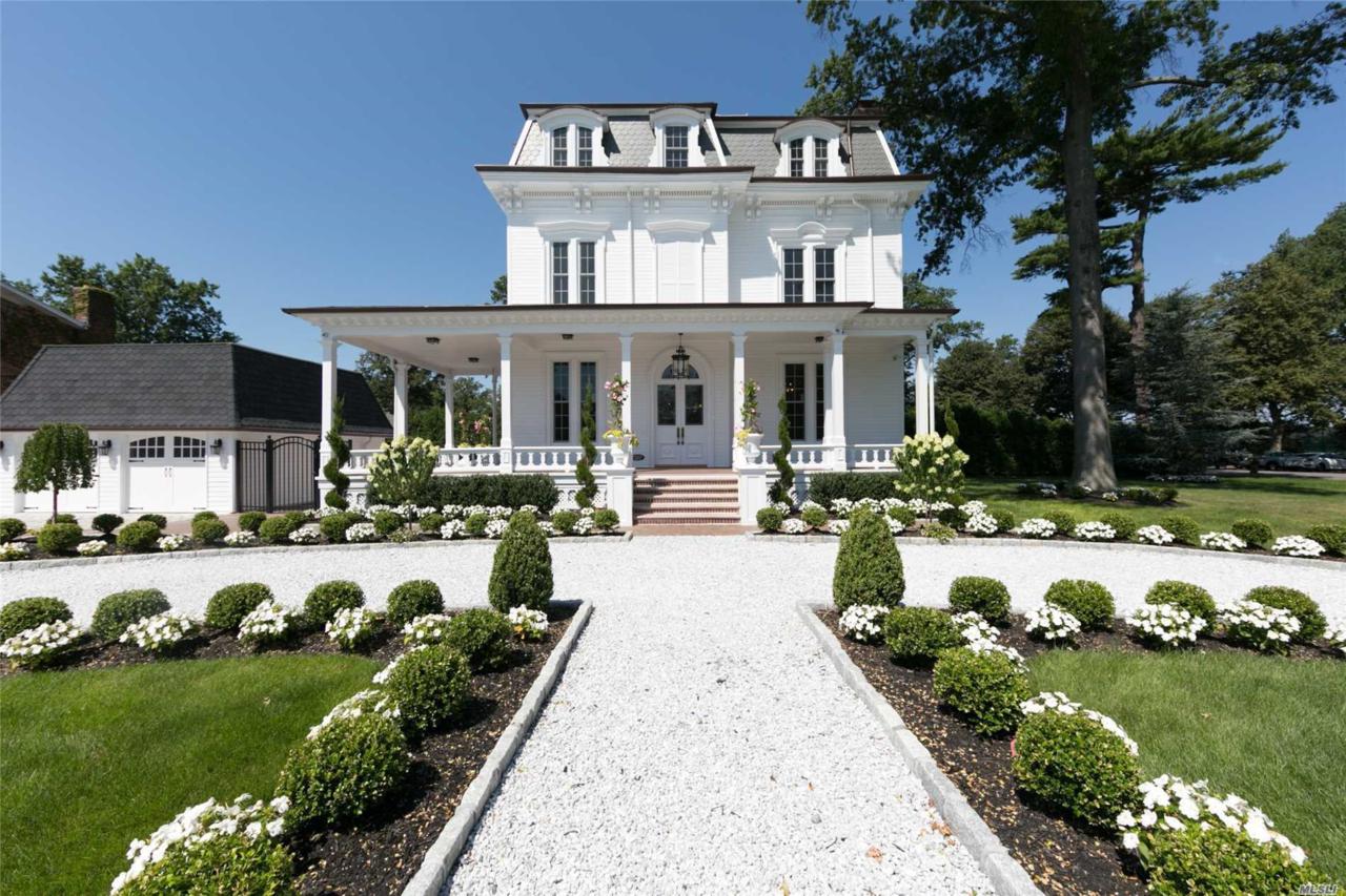 24 Rockaway Ave - Photo 1