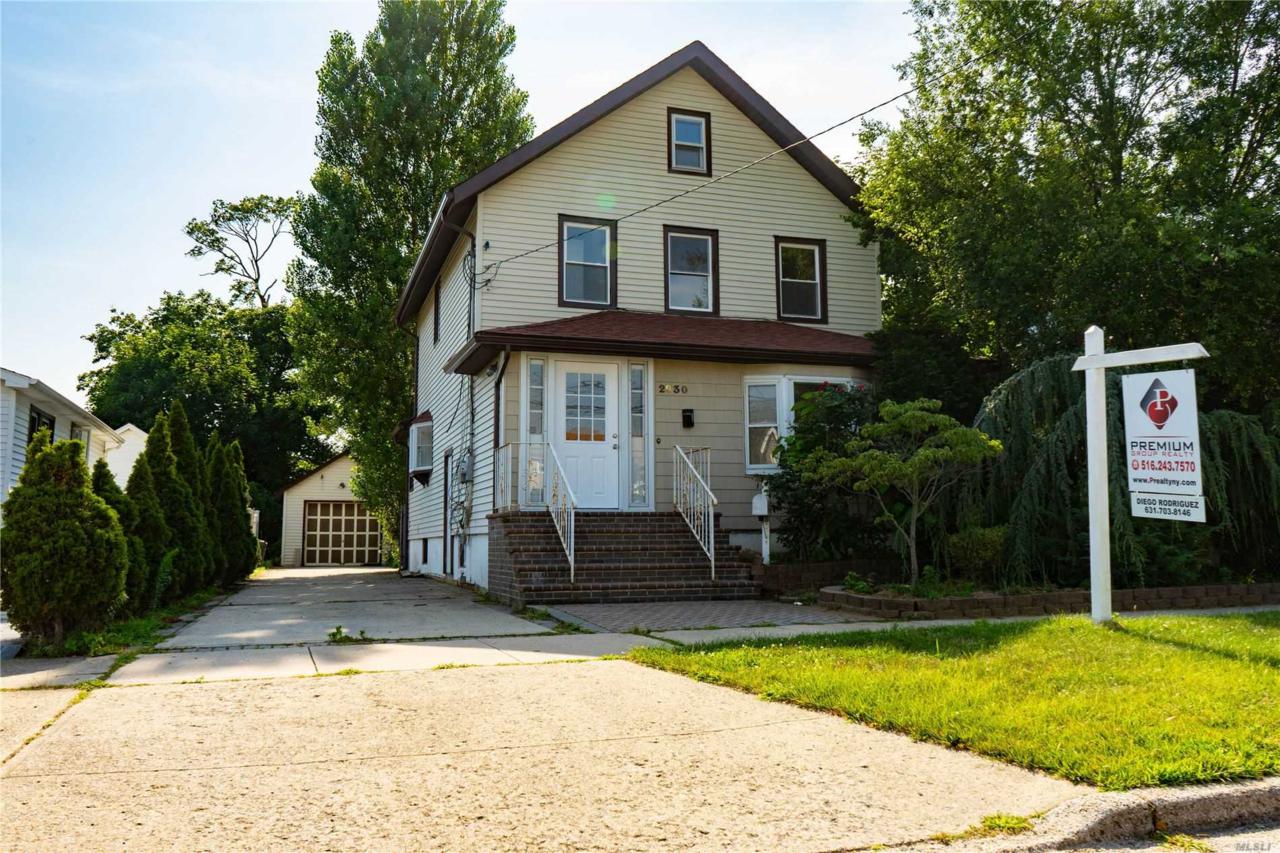 2930 Grand Blvd - Photo 1