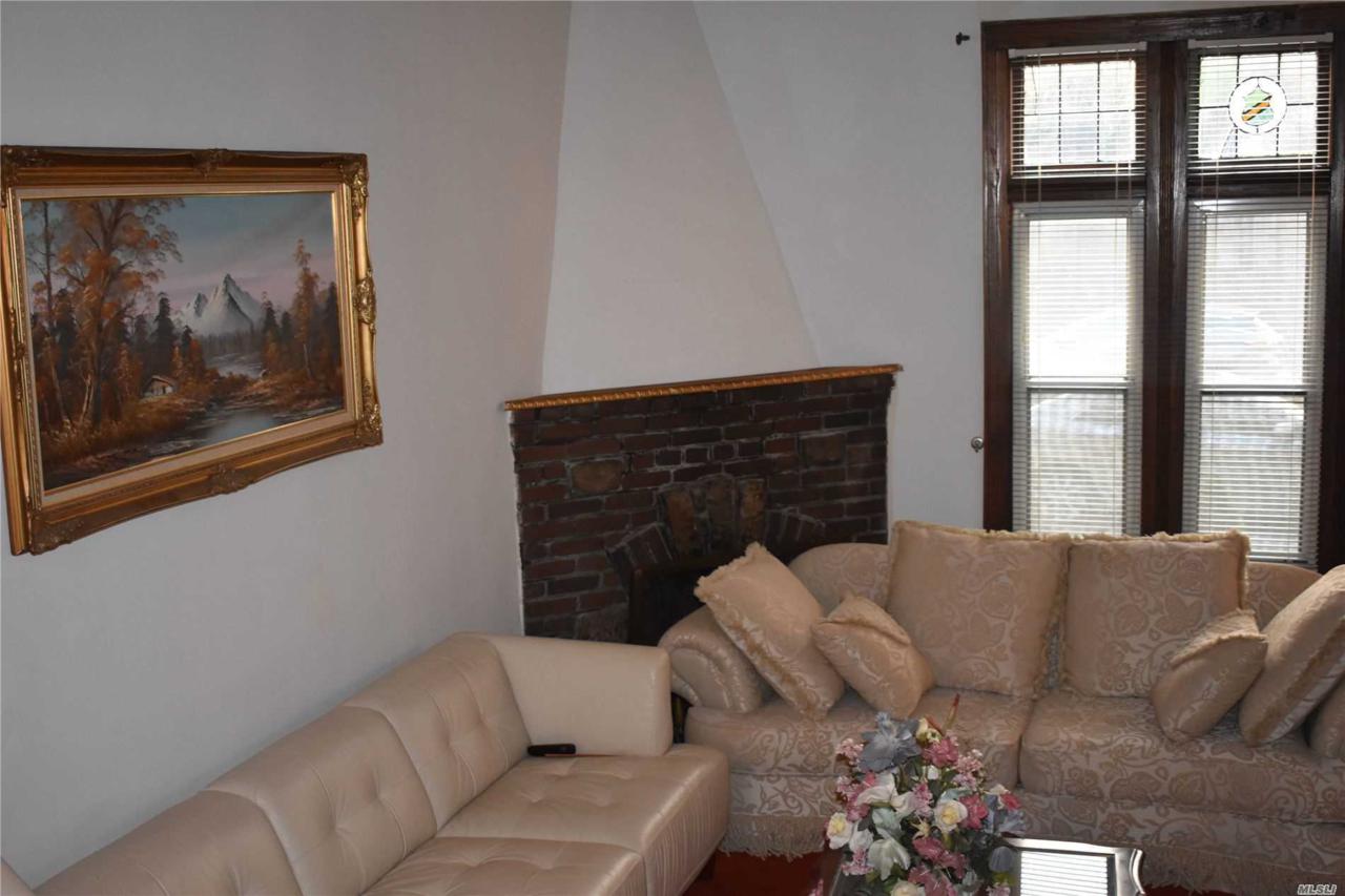 14207 232nd St - Photo 1