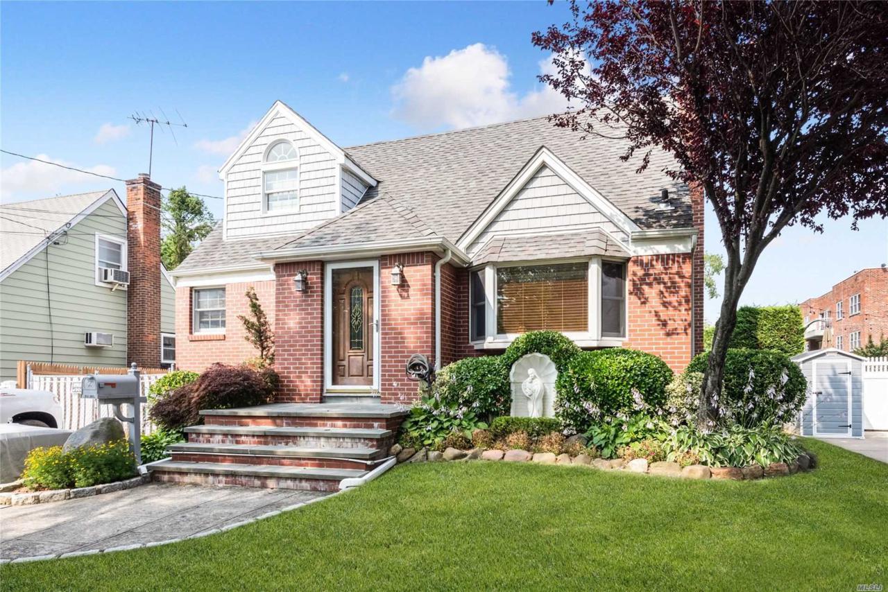 24 Avalon Rd - Photo 1
