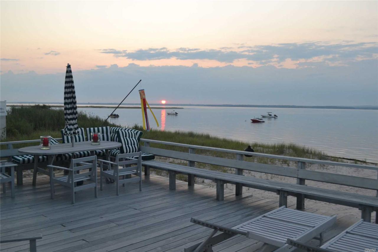666 & 668 Dune Rd - Photo 1