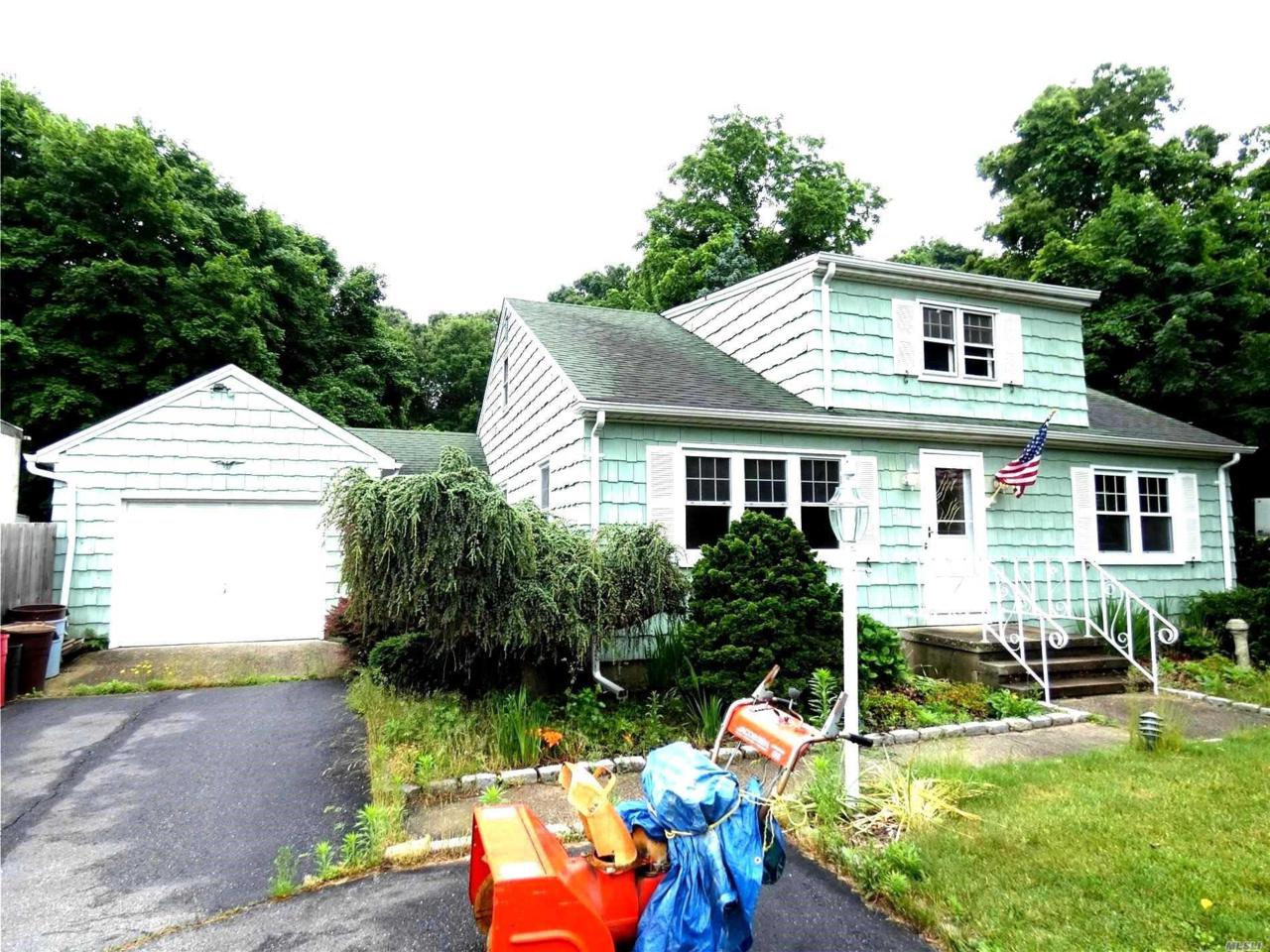 2111 Wading River Man Rd - Photo 1