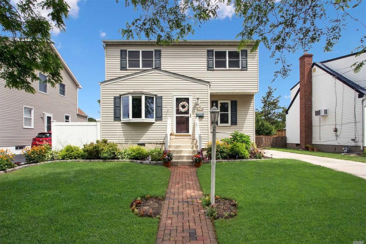 2459 Woodland Ave - Photo 1