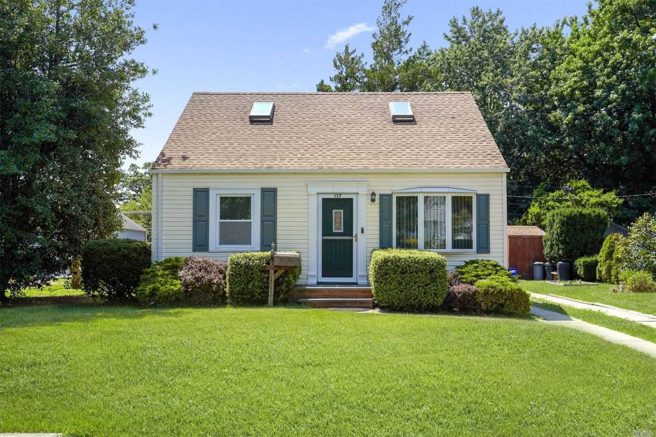 137 Wilson Rd - Photo 1