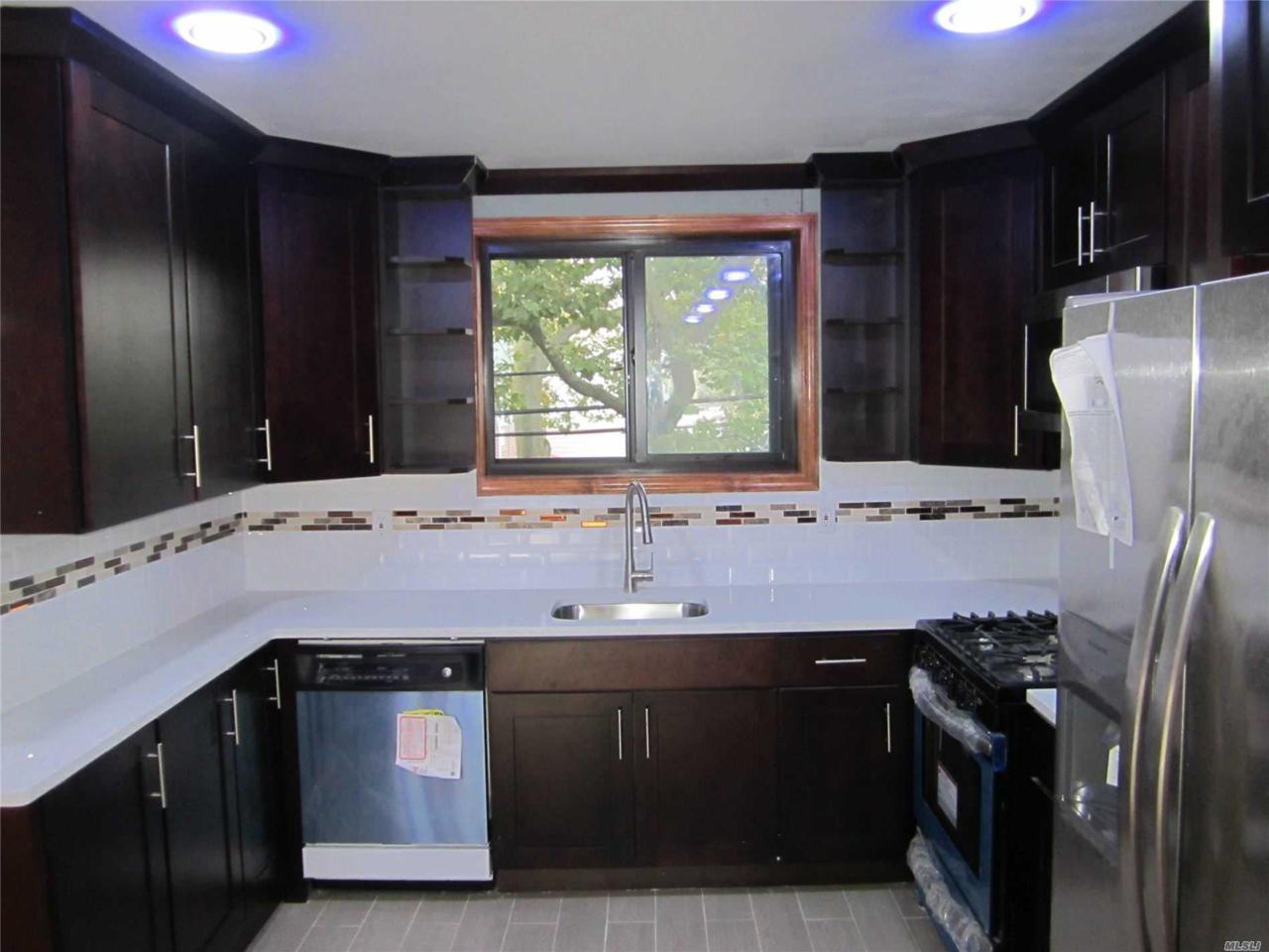 17762 106th Ave - Photo 1