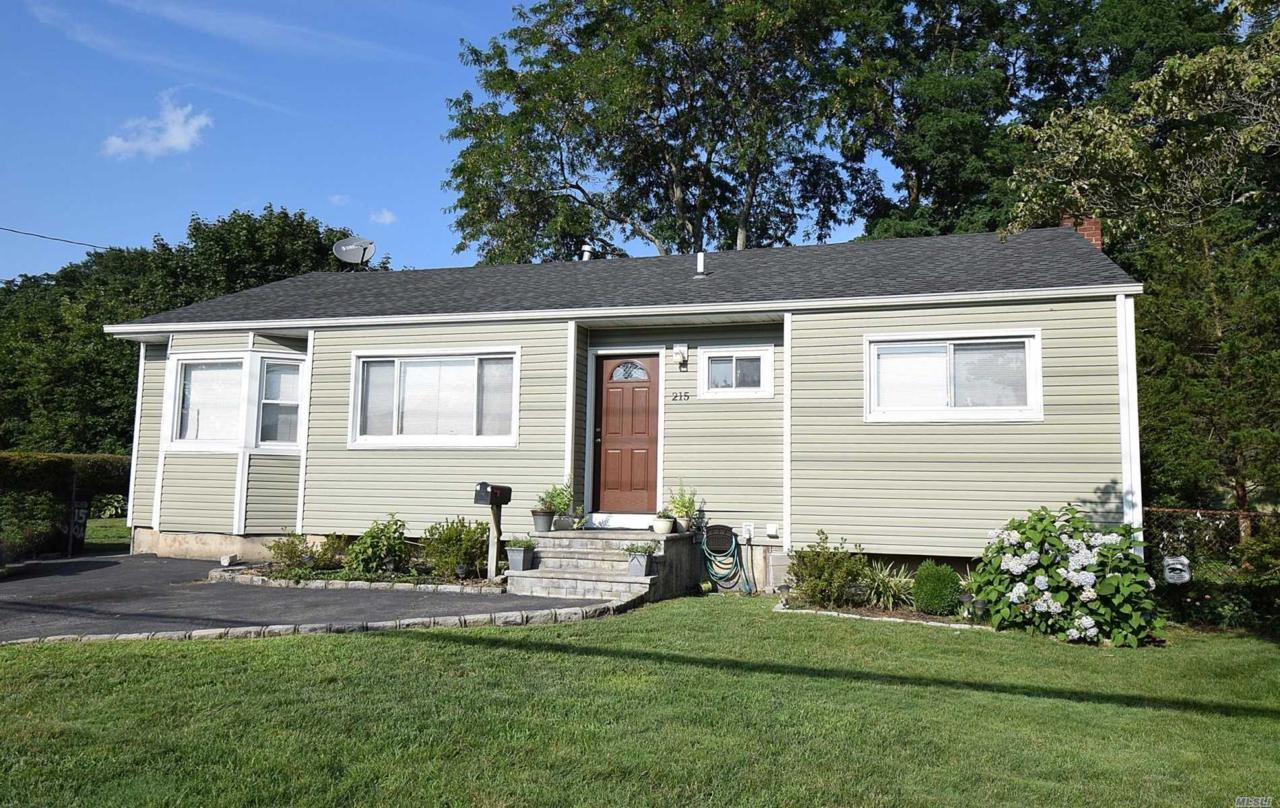 215 Oakland Ave - Photo 1