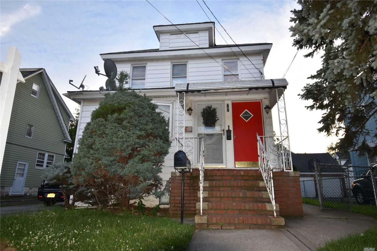 77 Bismark Ave - Photo 1