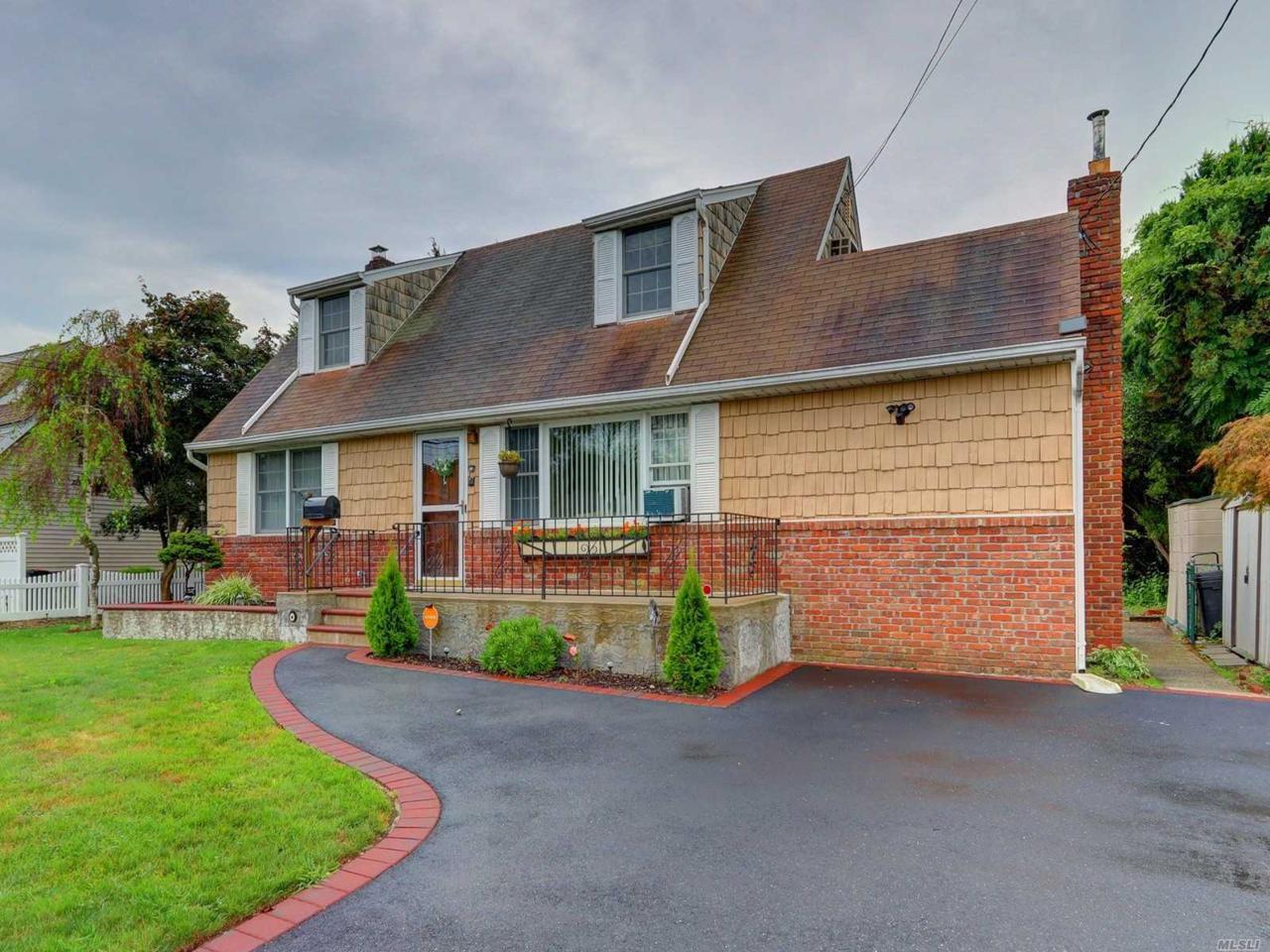 56 Drakeford Ave - Photo 1