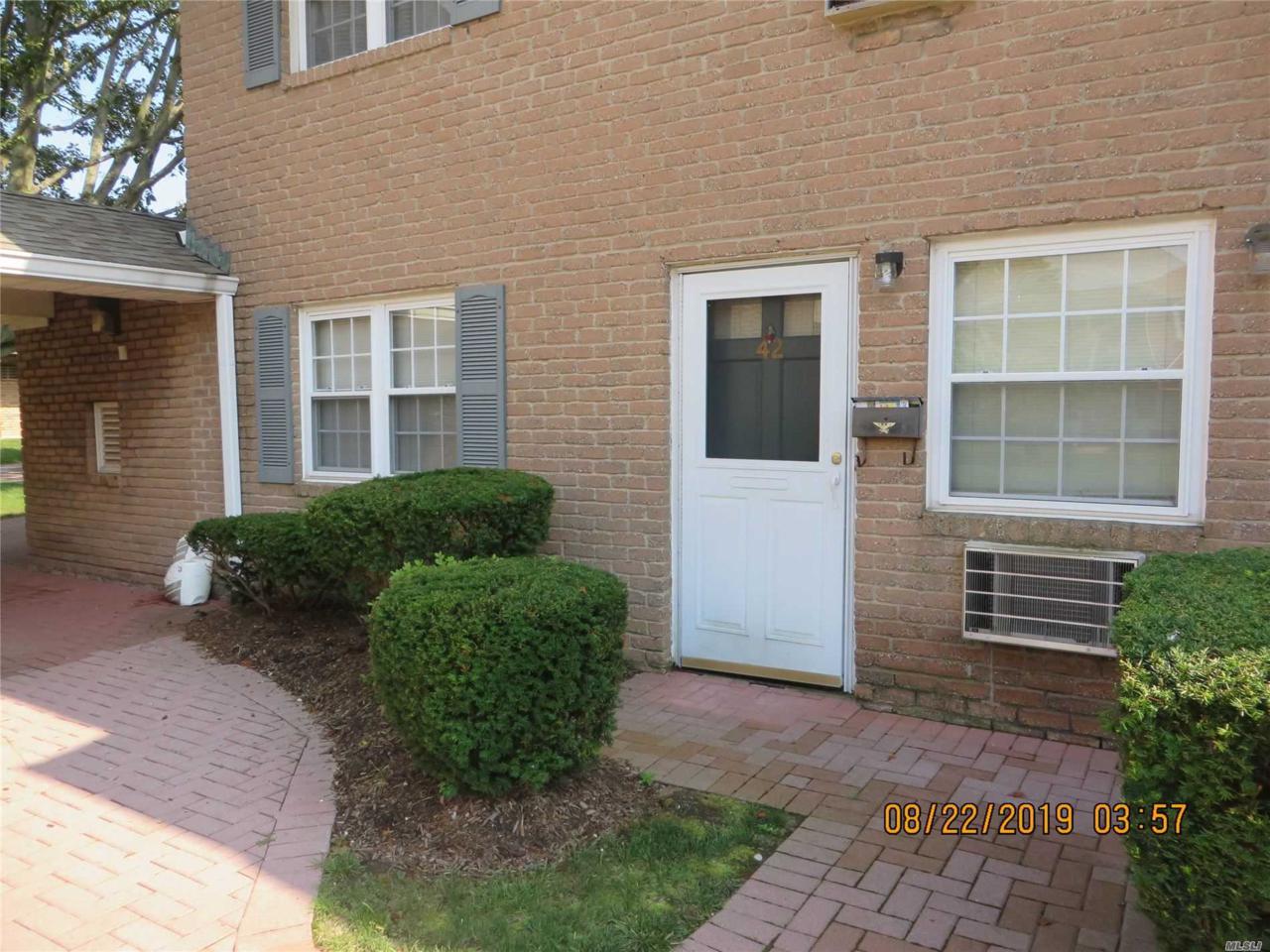 42 Springwood Dr - Photo 1