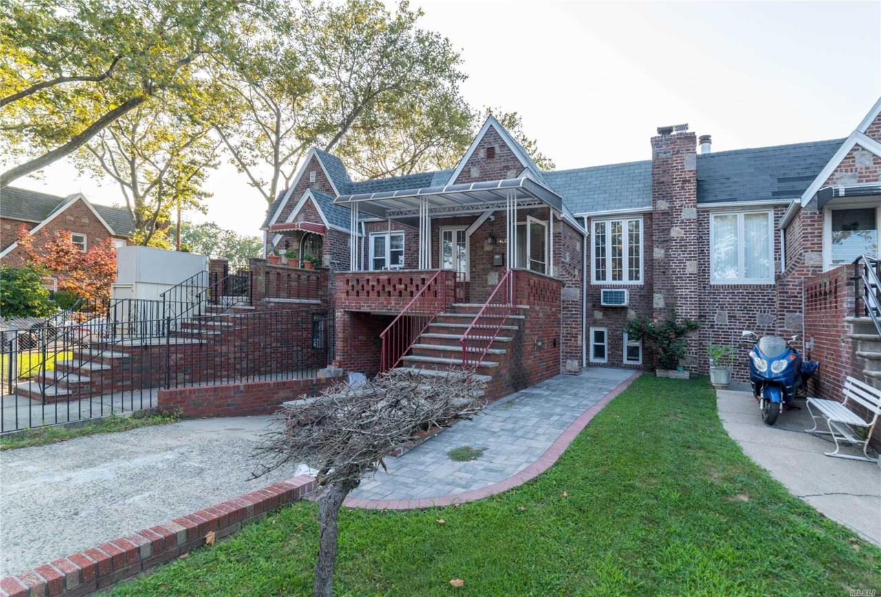 3405 Avenue T - Photo 1
