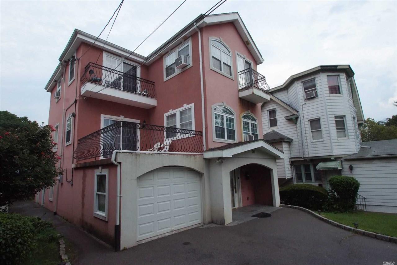 289 Sidney Ave - Photo 1