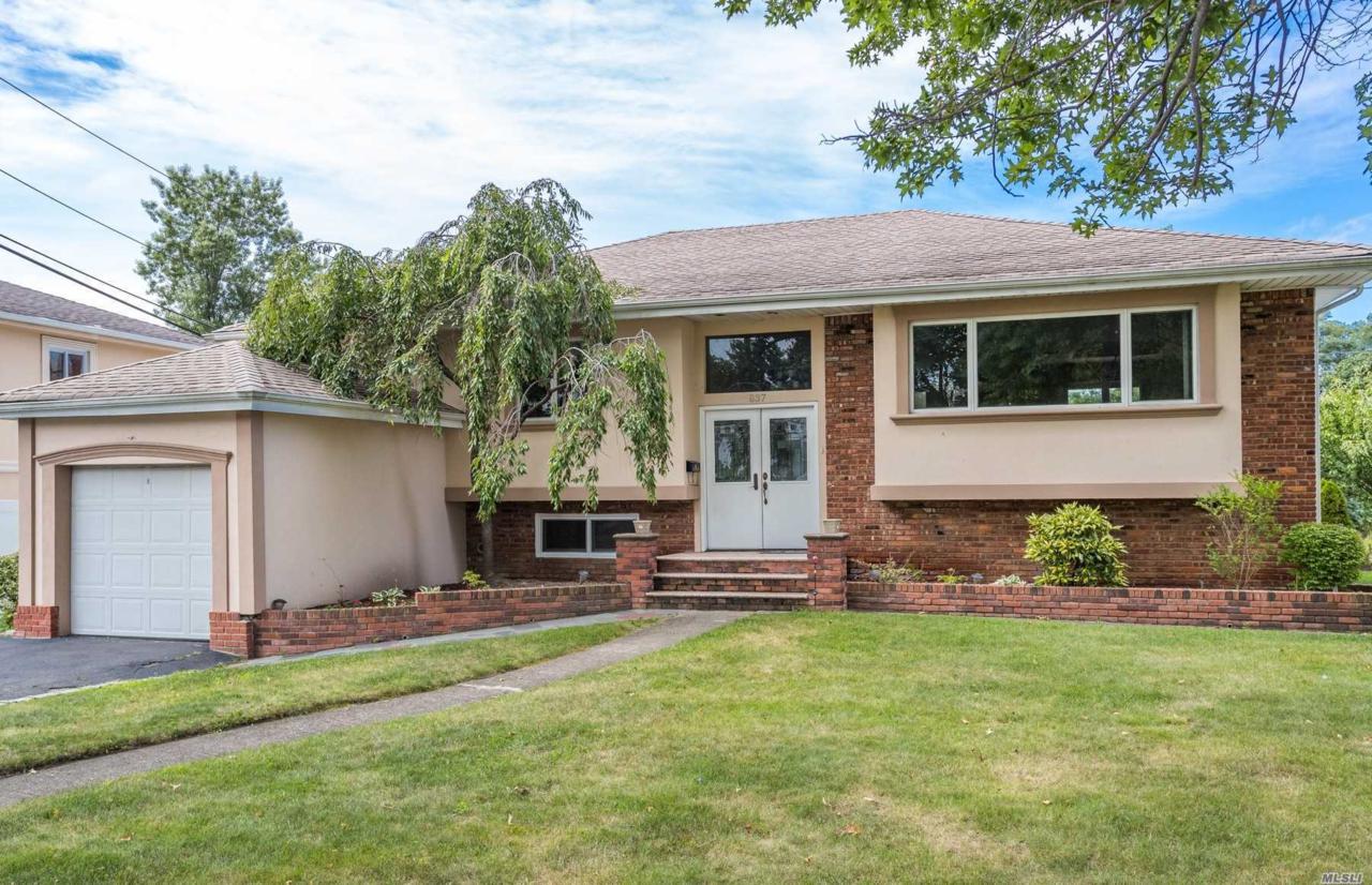837 Flanders Dr - Photo 1
