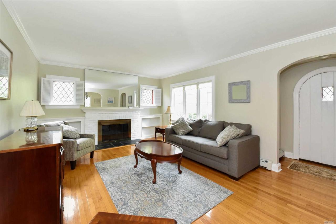 128 Garden St - Photo 1