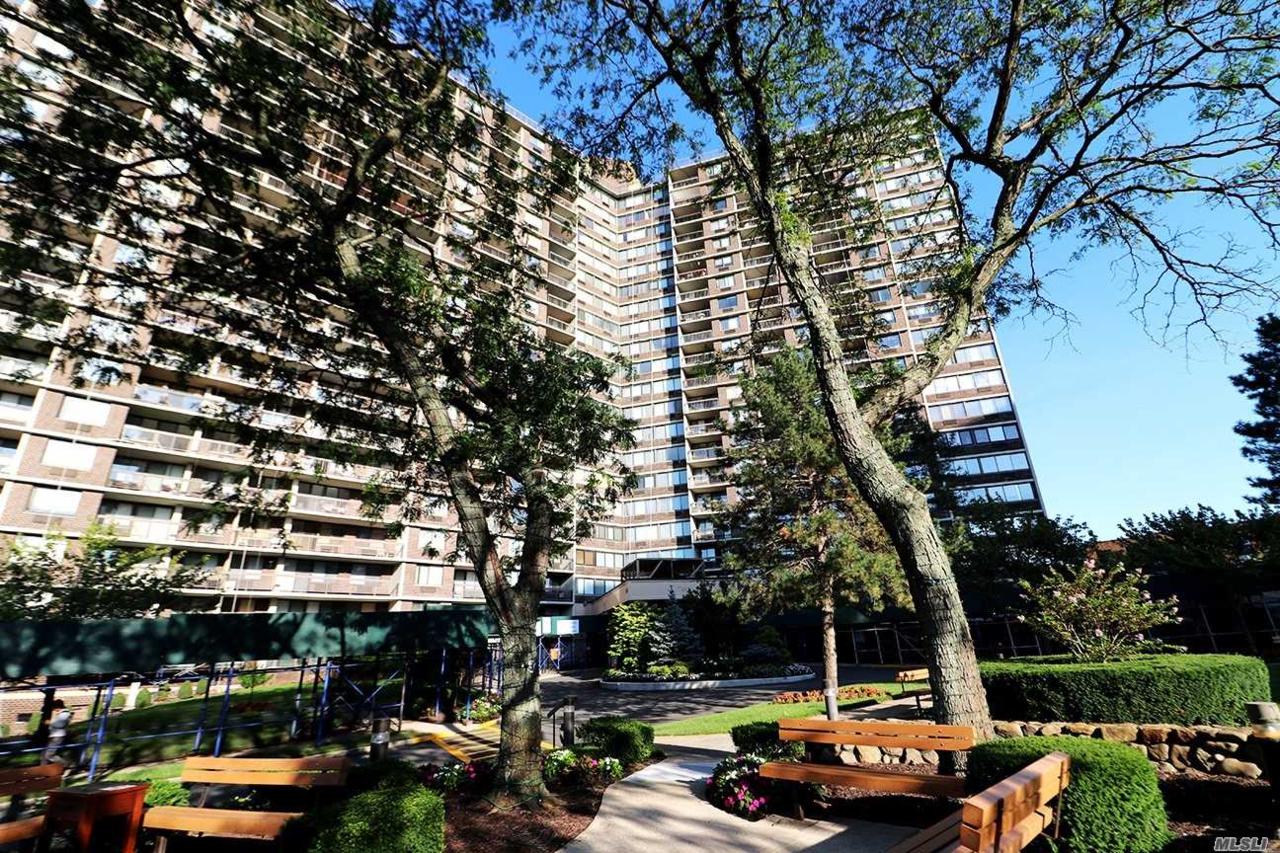 2 Bay Club Dr - Photo 1