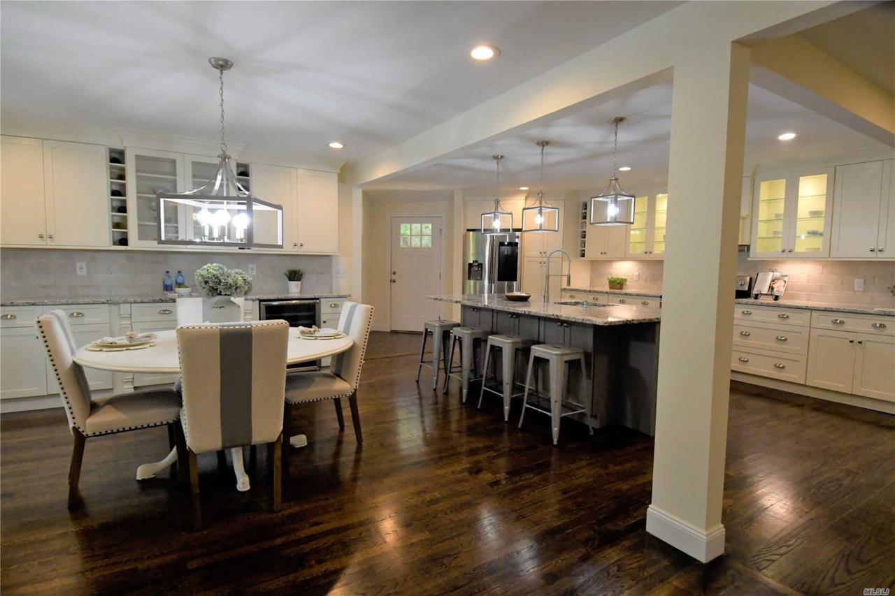30 Stonywell Ct - Photo 1