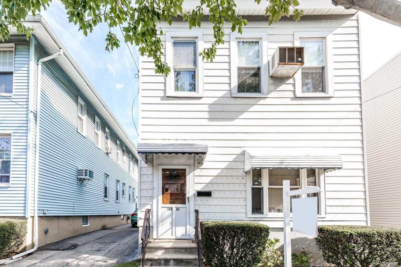 149-41 15th Rd - Photo 1