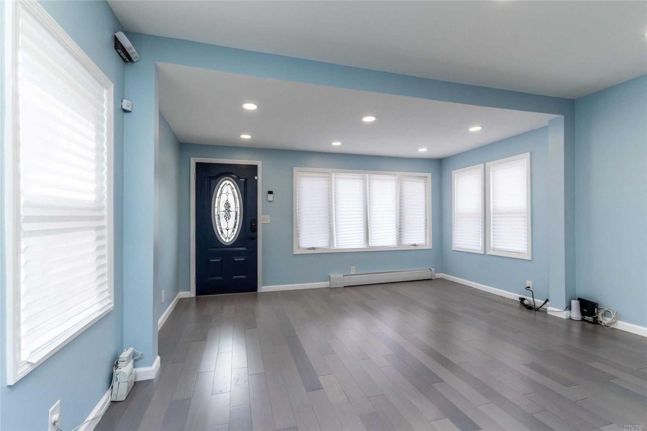 130-11 Lefferts Blvd - Photo 1