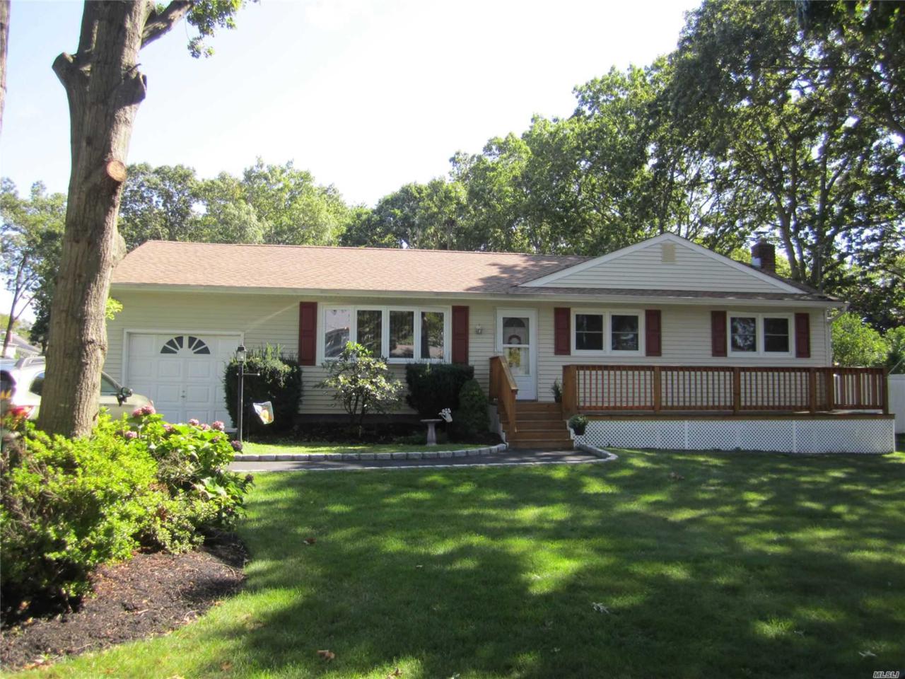 61 13th Ave - Photo 1