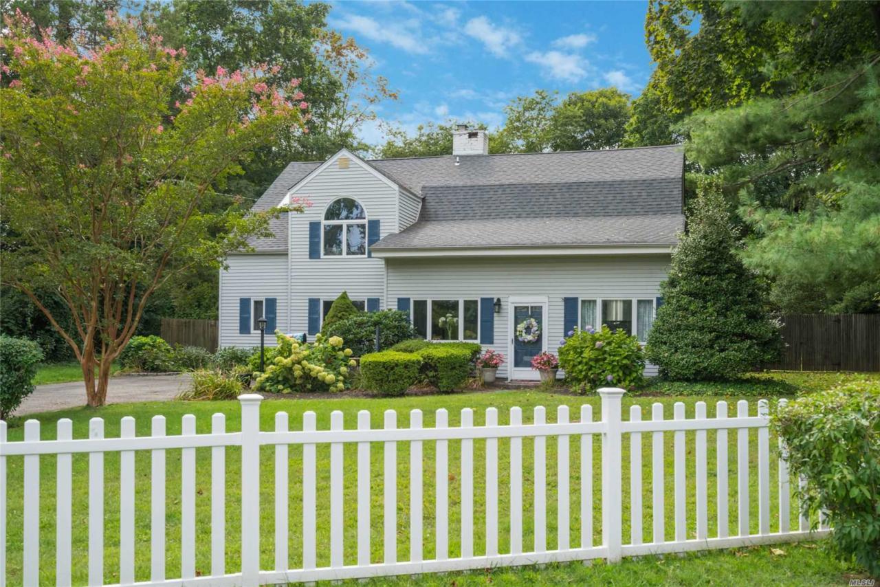 456 Main St - Photo 1