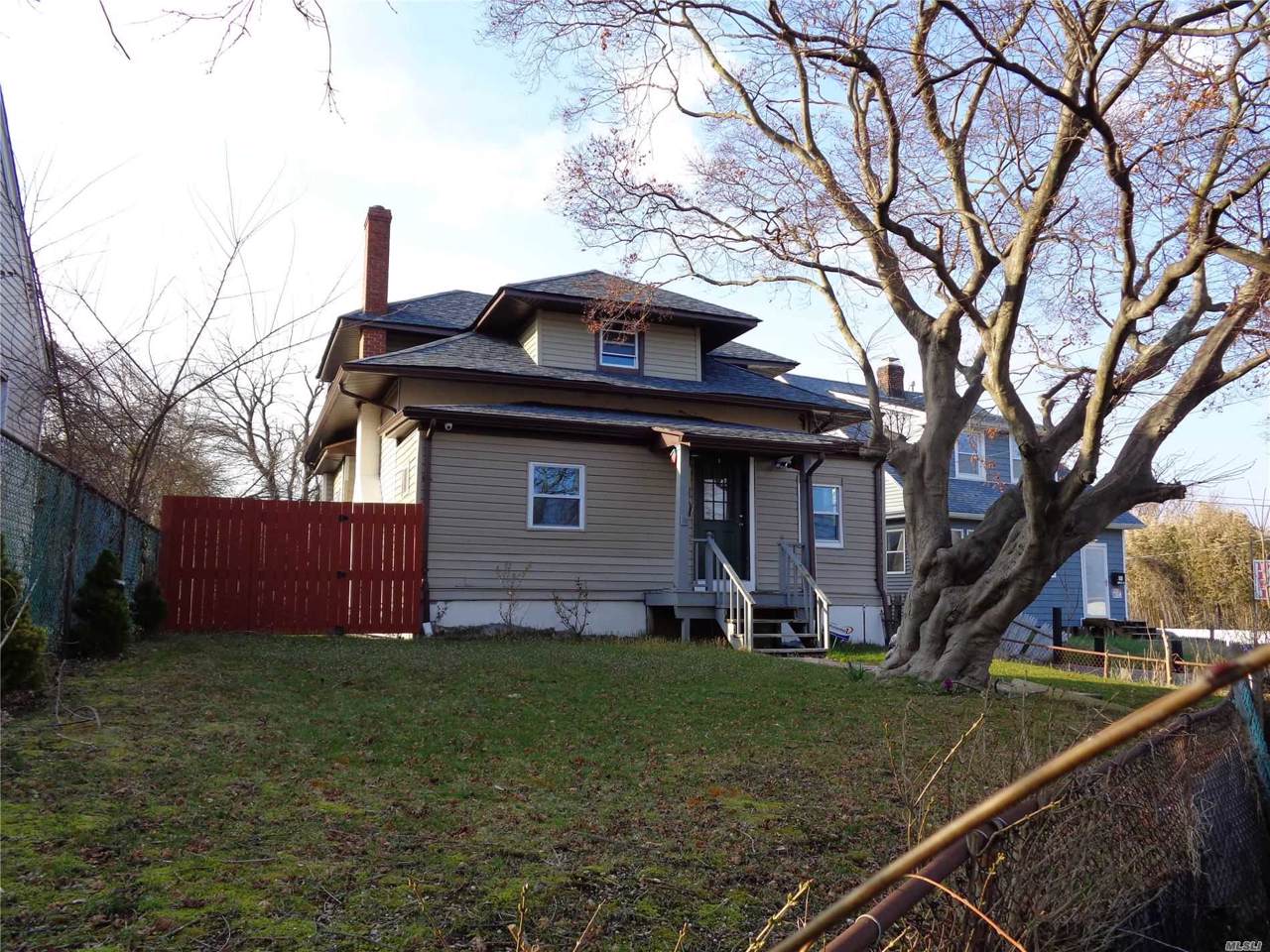 83 Brook St - Photo 1
