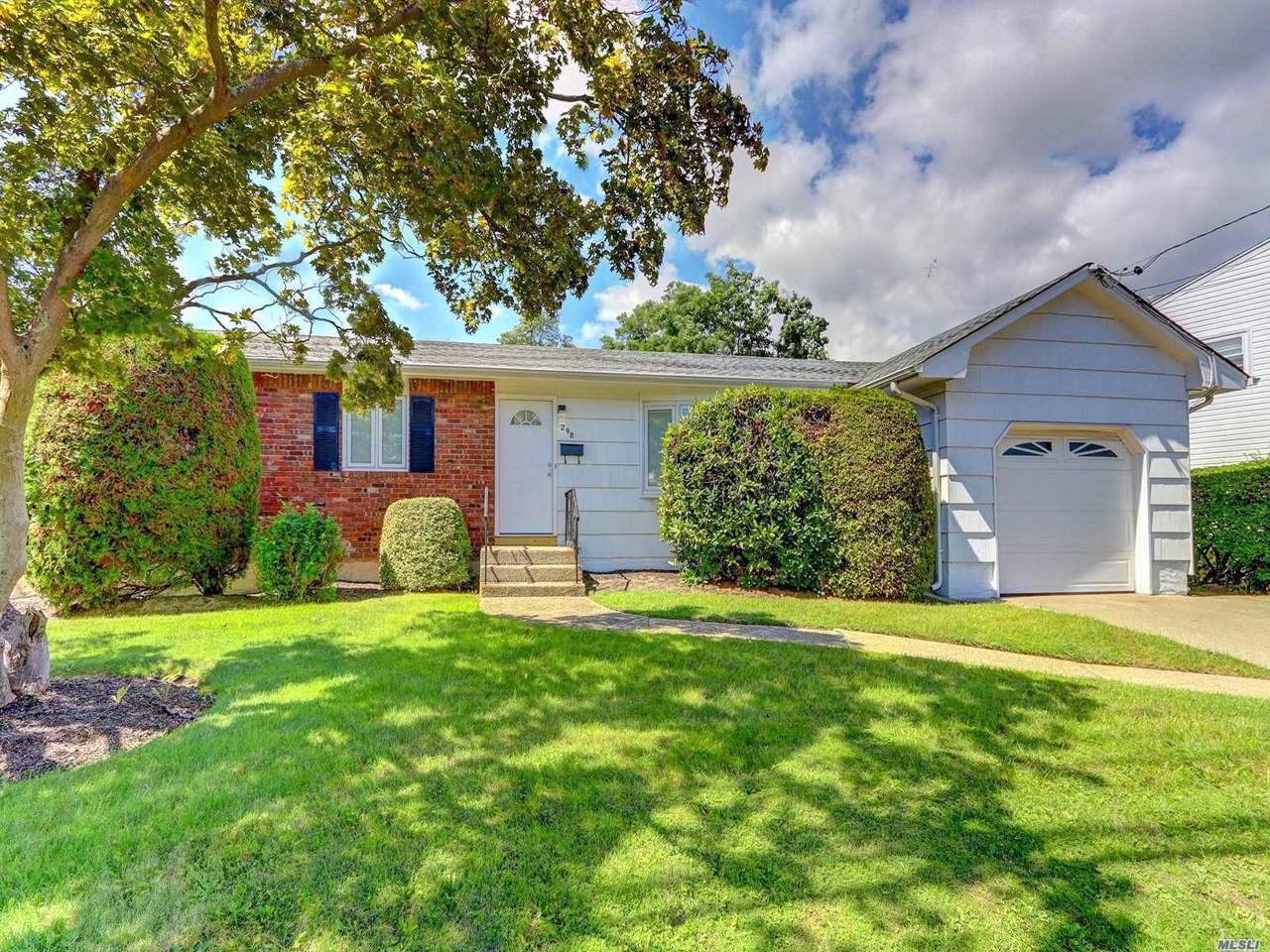 298 Great East Neck Rd - Photo 1