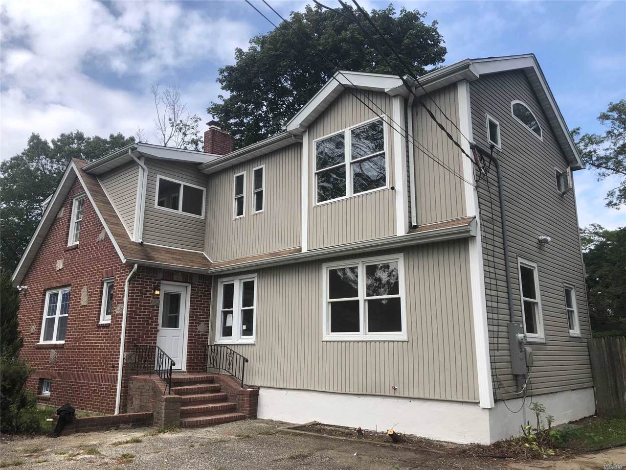 91 Barclay St - Photo 1