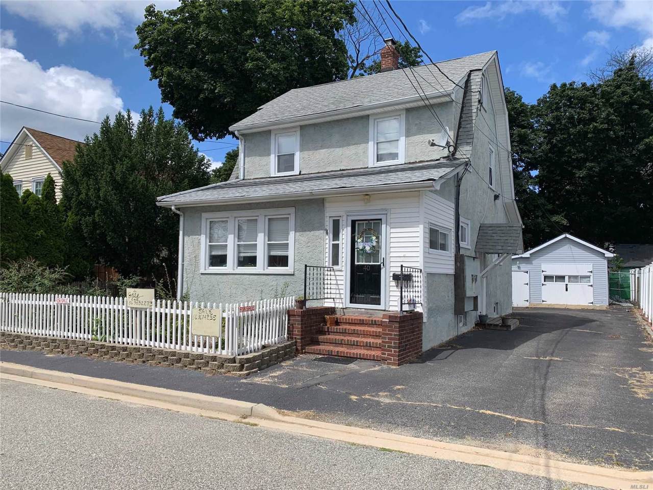 40 Whitney Ave - Photo 1