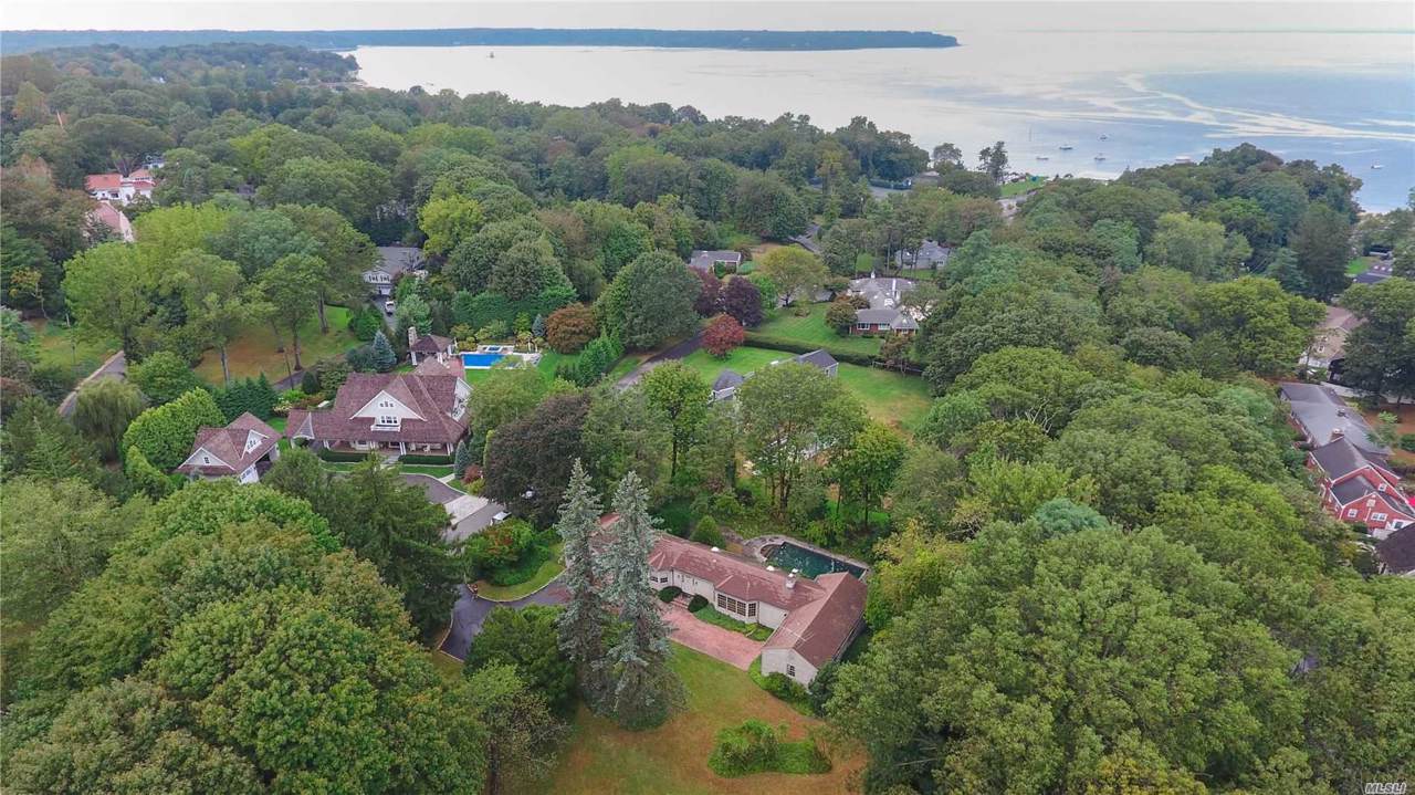 4 Fleetwood Dr - Photo 1