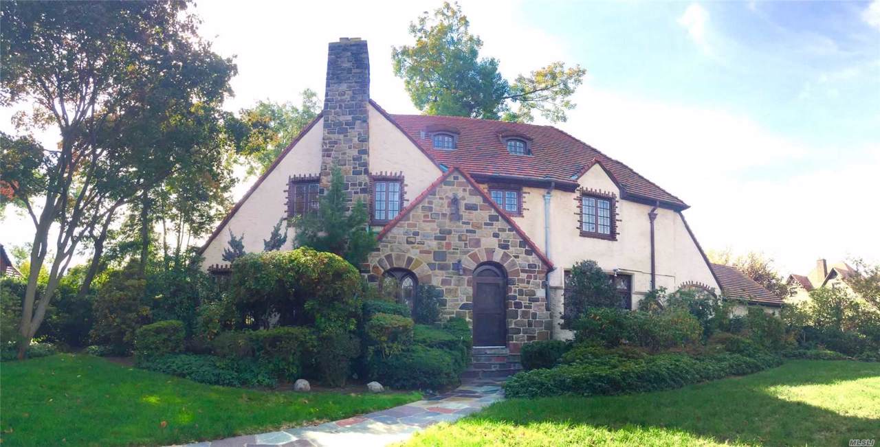 55 Exeter St - Photo 1